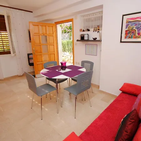 Antique In The Center Of 公寓 *