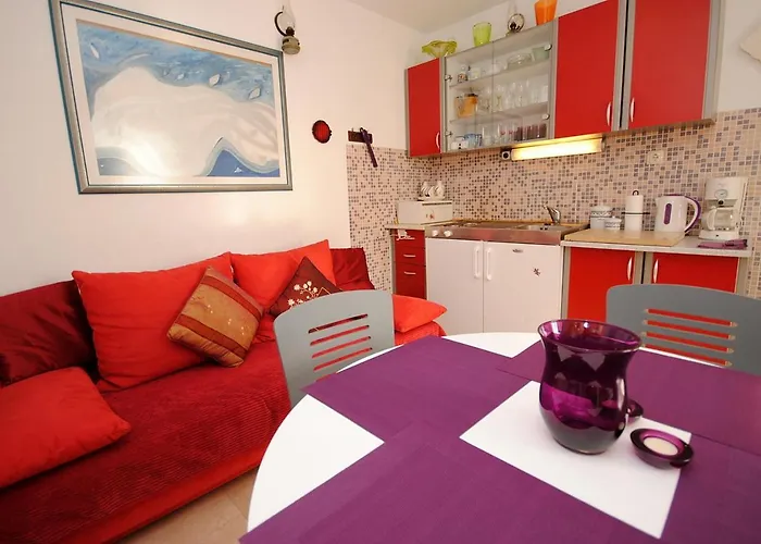 Apartment Antique In The Center Of