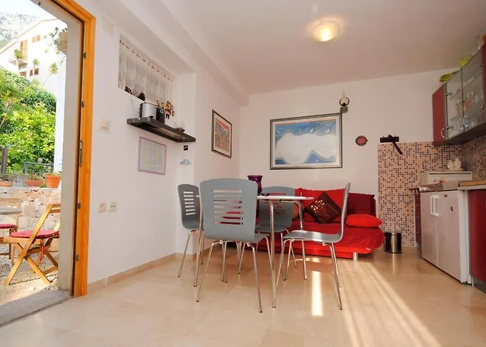 Apartment Antique In The Center Of